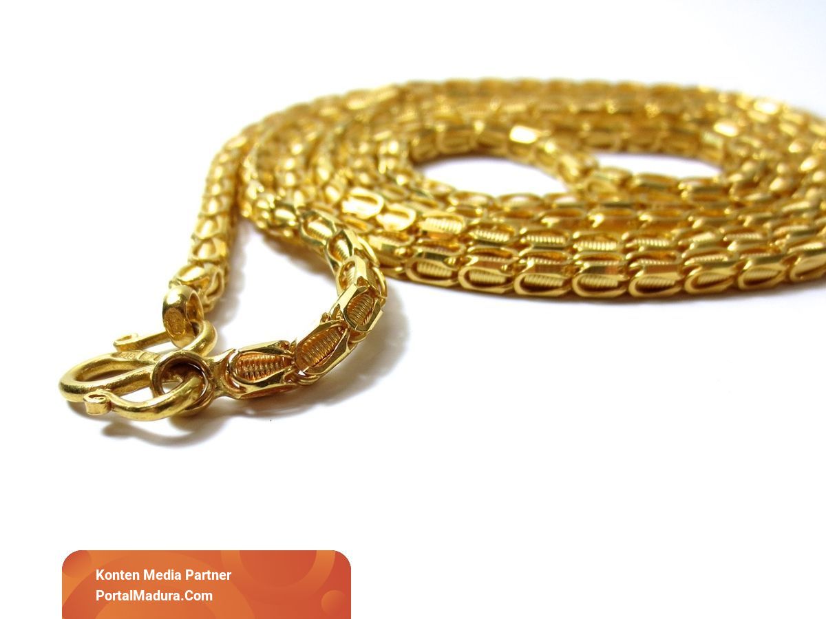 Alasan Laki-laki Tidak Diperbolehkan Memakai Emas dalam ...