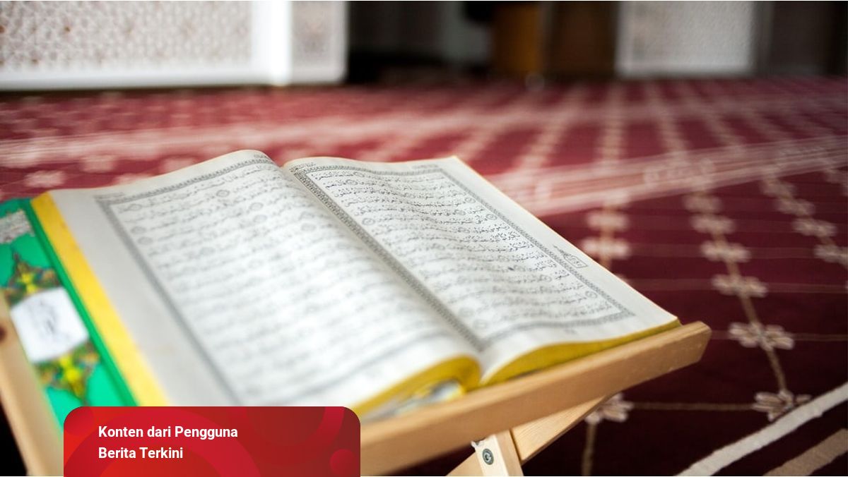 Makna yang Terkandung dalam Surat Al Bayyinah Ayat 5  kumparan.com