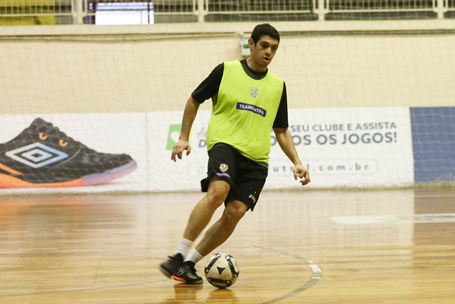 Teknik Dasar Bermain Futsal yang Wajib Dikuasai Pemain Pemula