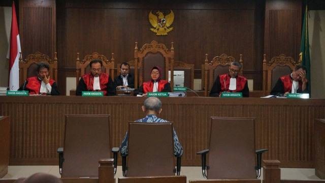 Pengadilan modern dengan AI untuk analisis kasus