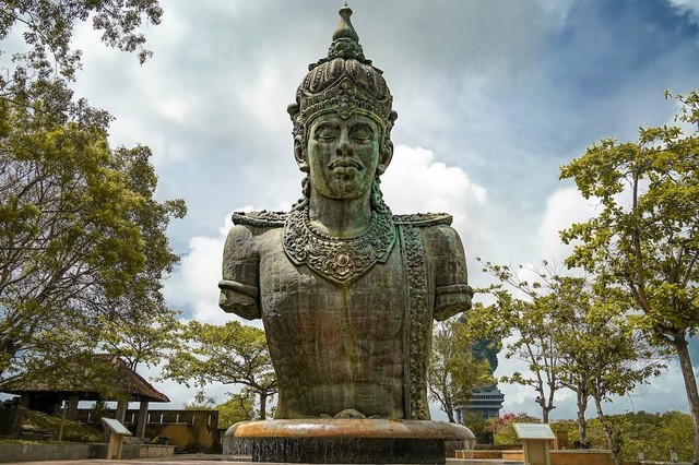 Patung Dewi Sri yang ditemukan di Kecamatan Kras