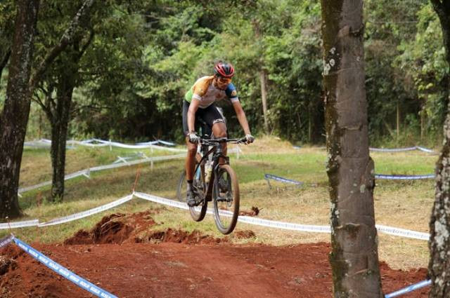 easy run pemula di jalur alam