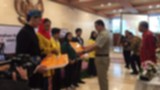 Penyerahan KJMU kepada Mahasiswa DKI oleh Gubernur DKI Anies Baswedan di Balai Kota