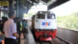 Ilustrasi penumpang kereta api di stasiun