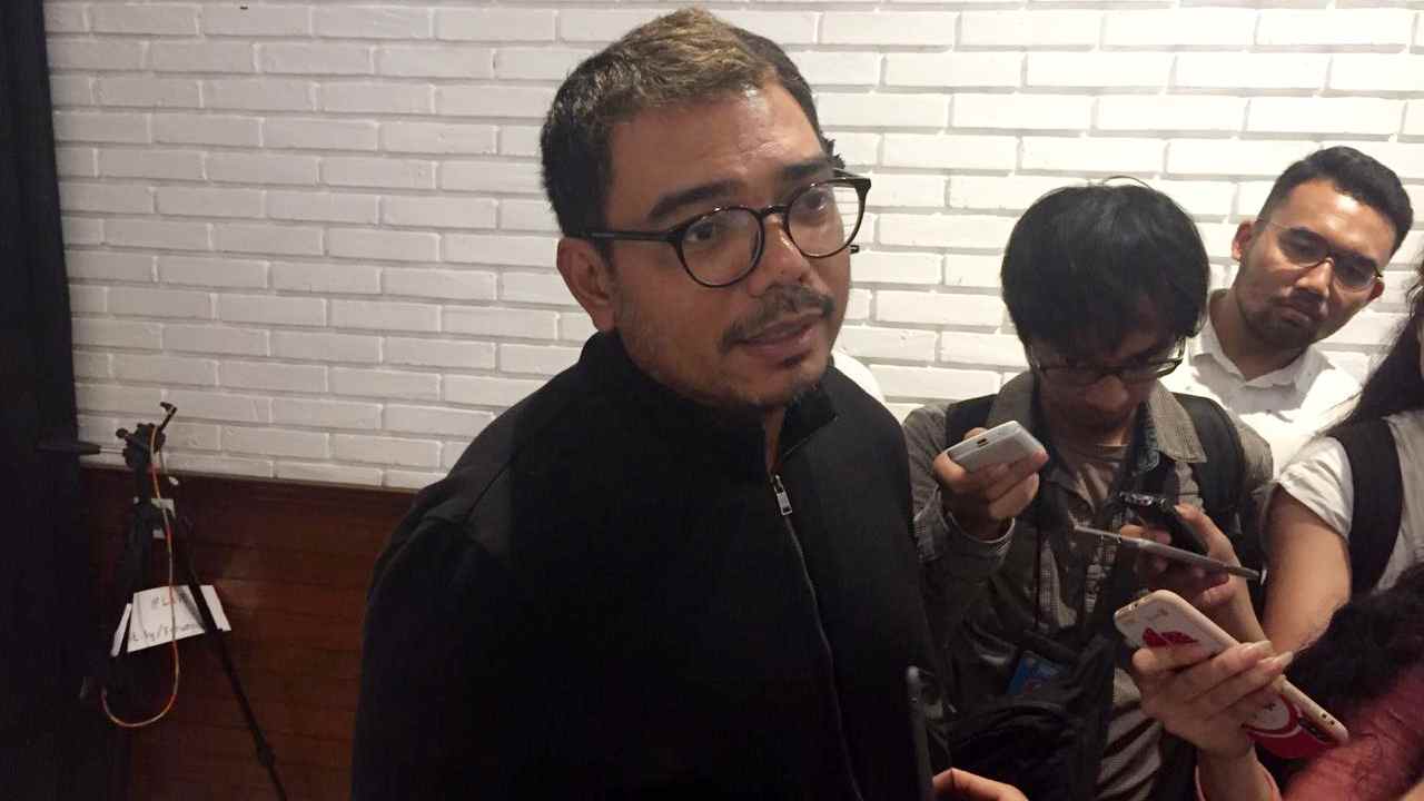 Menolak Pembusukan Filsafat, Cikini