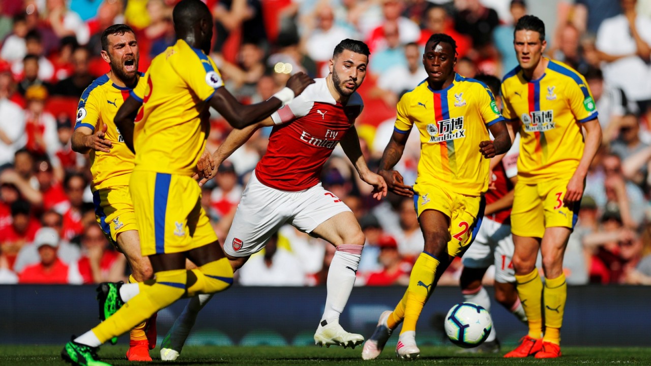 Arsenal melawan Crystal Palace