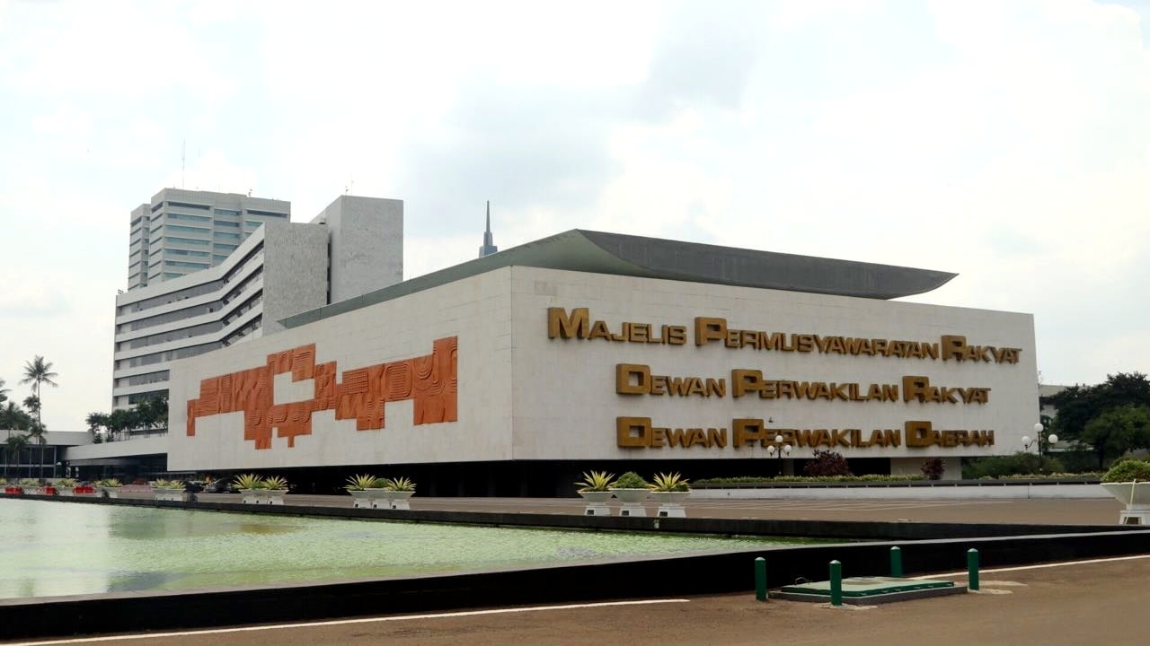 LIPUTAN KHUSUS, GBHN, Garis-garis Besar Haluan Negara, Gedung DPR/MPR RI