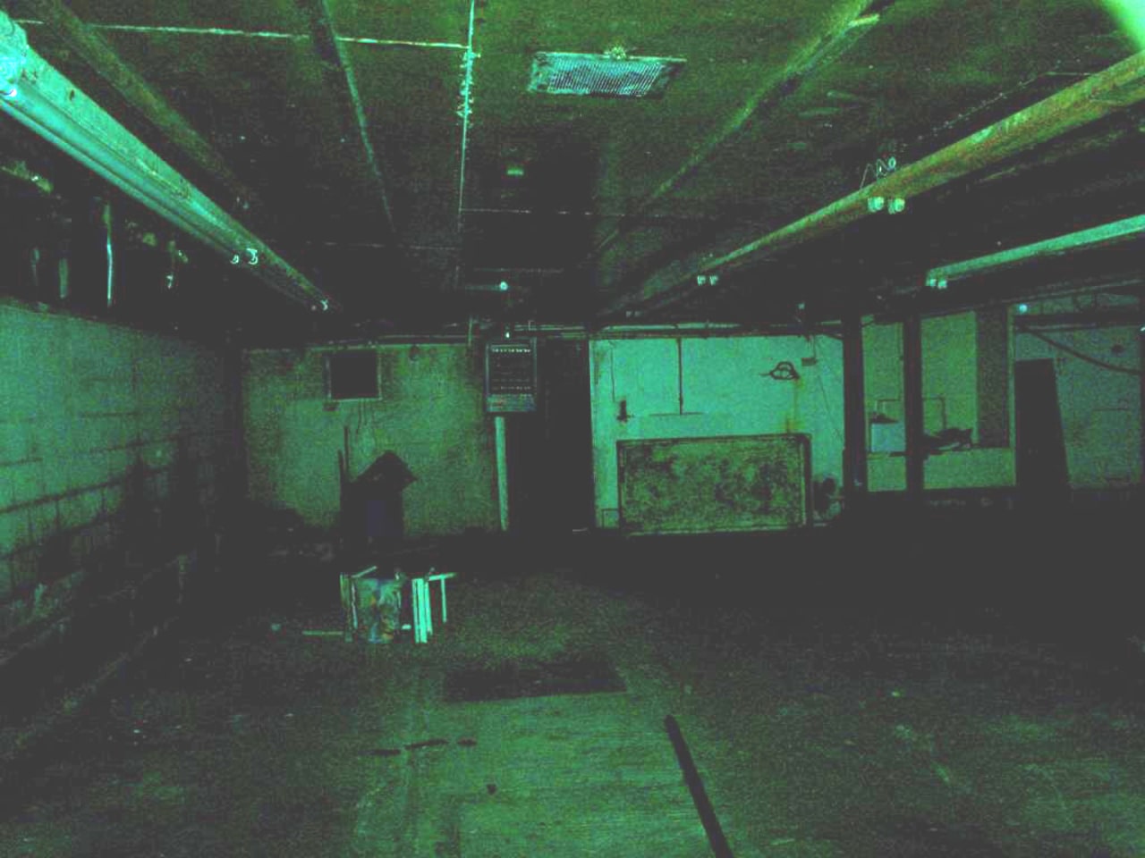 creepy_room_by_darkdevi_dfgnq9.jpg