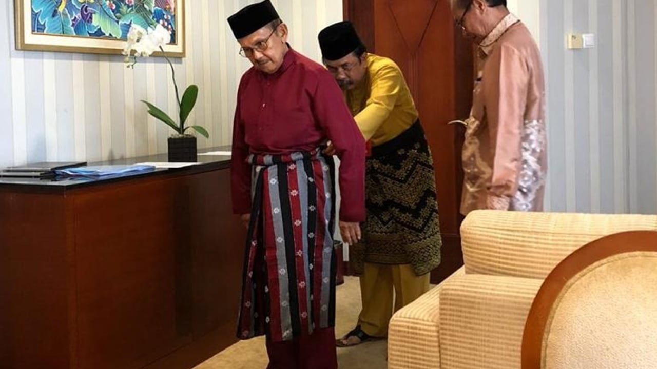 Presiden BJ Habibie6.jpg