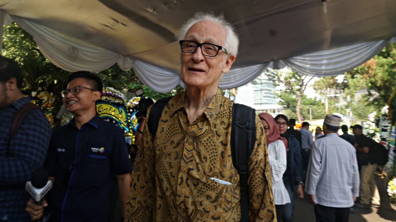 BJ Habibie Meninggal,Franz Magnis Suseno saat melayat di kediaman BJ Habibie
