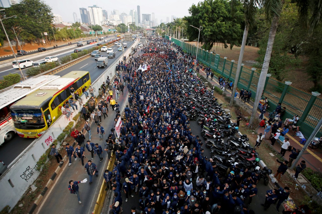 LIPSUS, UU Kebut Sebulan,  Demo Mahasiswa di DPR Jakarta