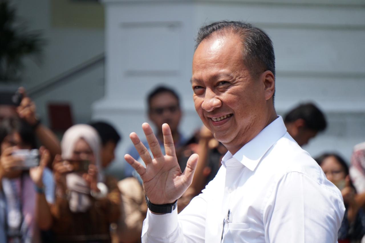 Agus Gumiwang Kartasasmita tiba di Kompleks Istana Kepresidenan