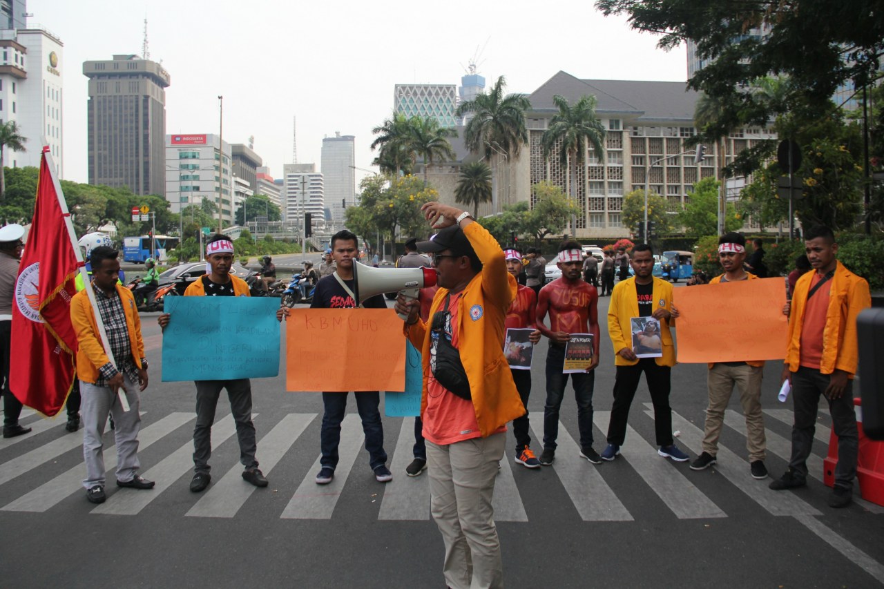 Aksi unjuk rasa, mahasiswa dan buruh 
