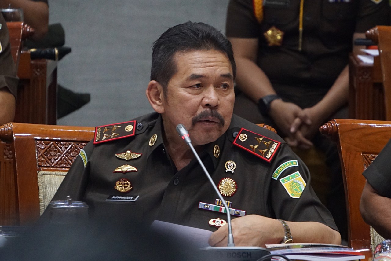 Jaksa Agung RI ST Burhanuddin melakukan rapat kerja bersama Komisi III DPR RI di Komplek Parlemen