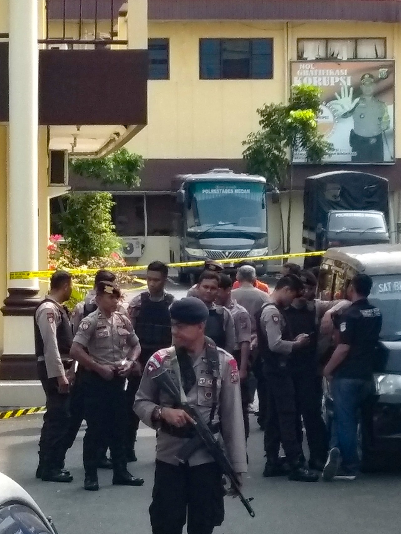Bom bunuh diri, Polrestabes Medan, POTRAIT