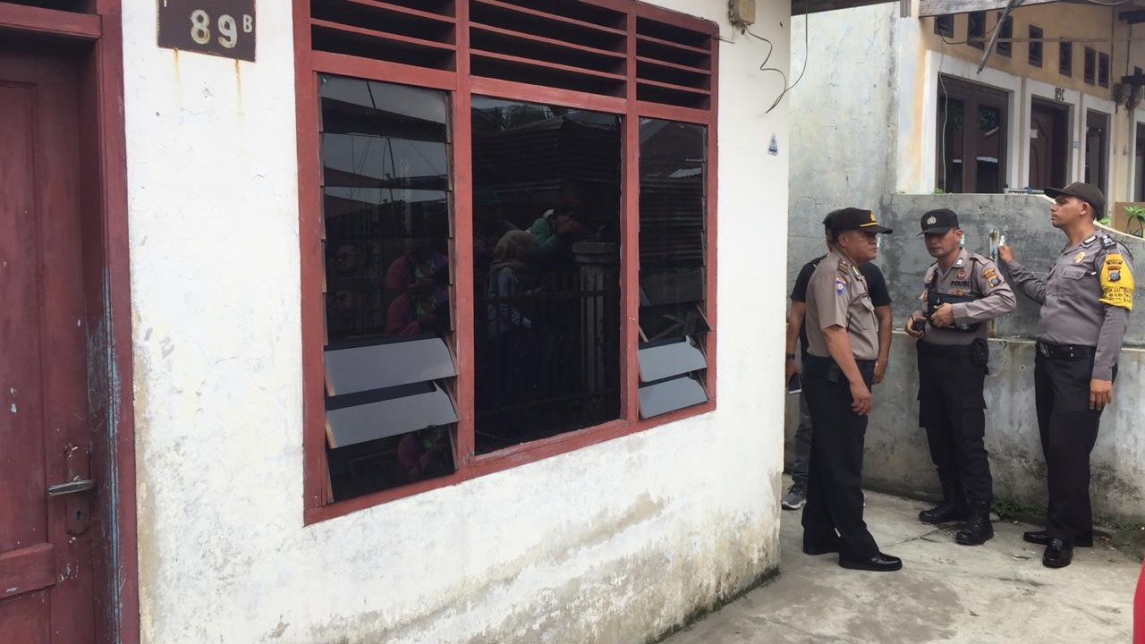 Bom bunuh diri, Rumah terduga pelaku 