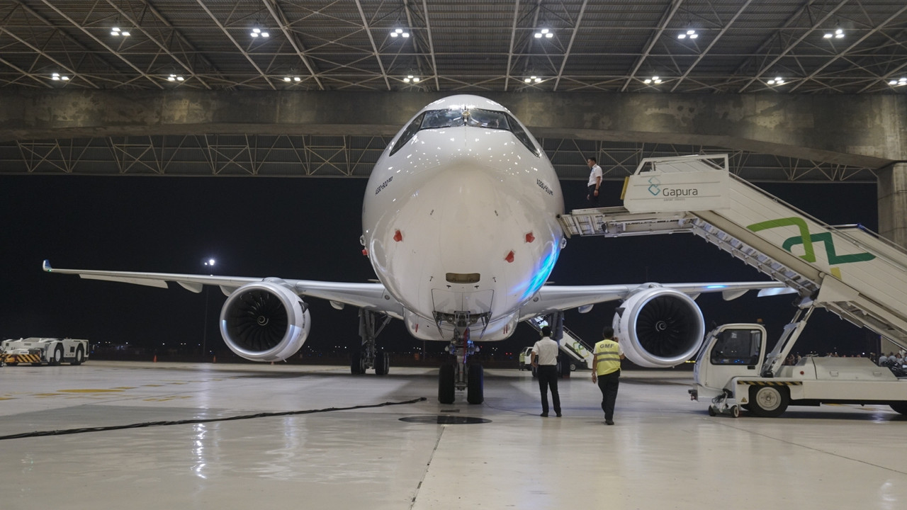 Pesawat Garuda Indonesia Airbus A330-900 Neo