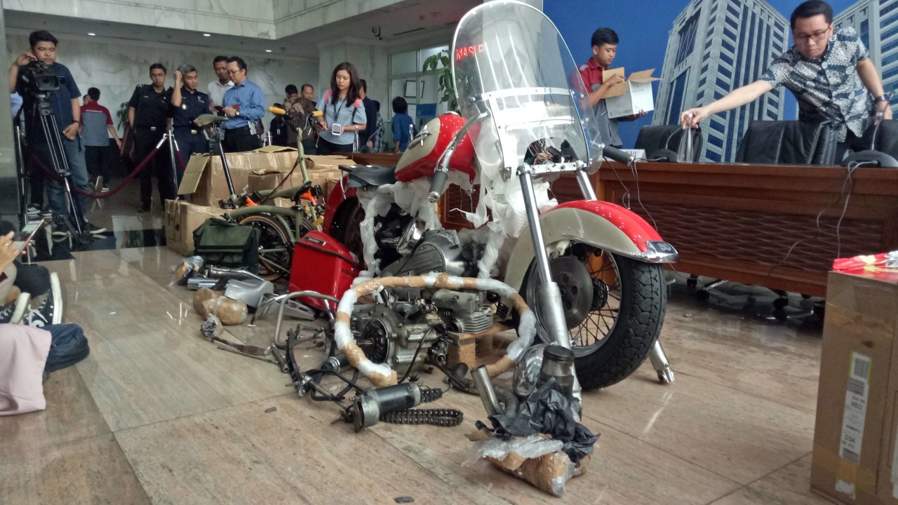 Spare part Harley Davidson dan sepeda Brompton