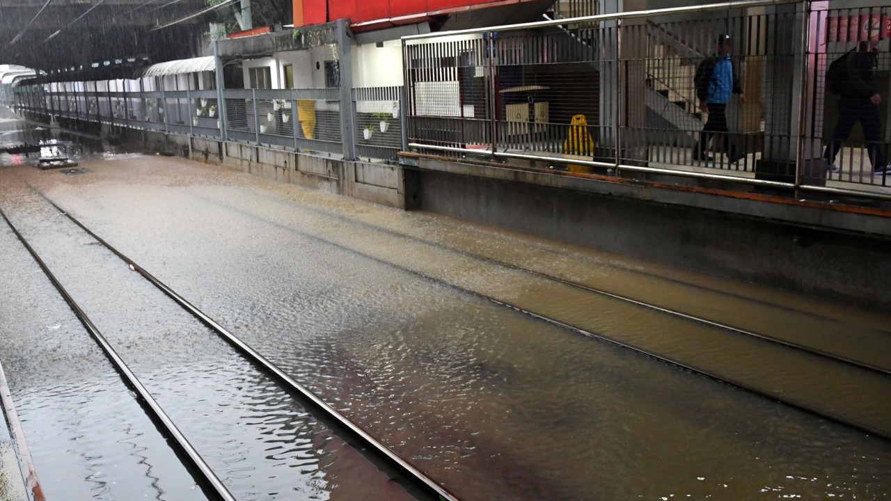 Banjir, KRL Commuterline