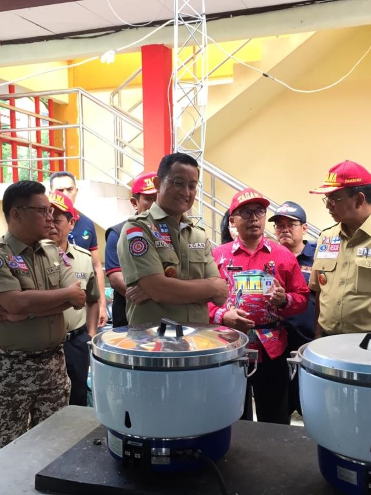PTR, Menteri Sosial Juliari Batubara, dapur umum PSBN Cawang