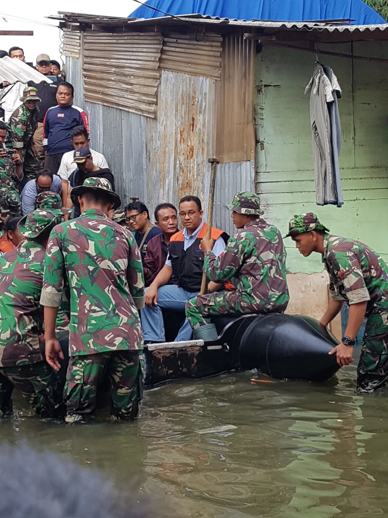 Anies di banjir penjaringan