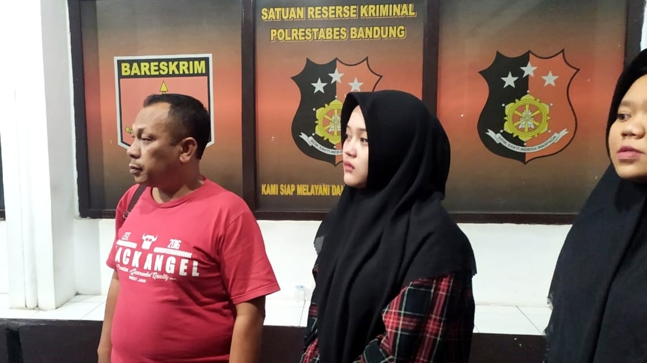 Putri Delina, Pemeriksaan 