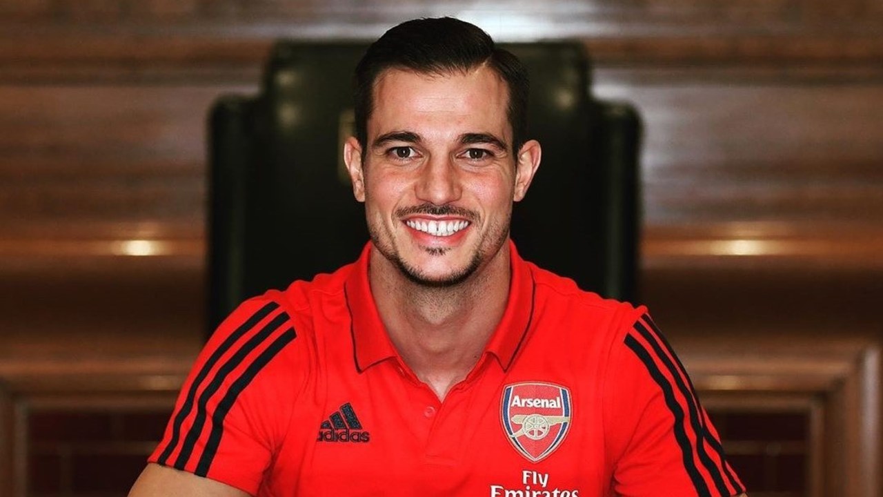 Cedric Soares, pemain Arsenal (16:9)