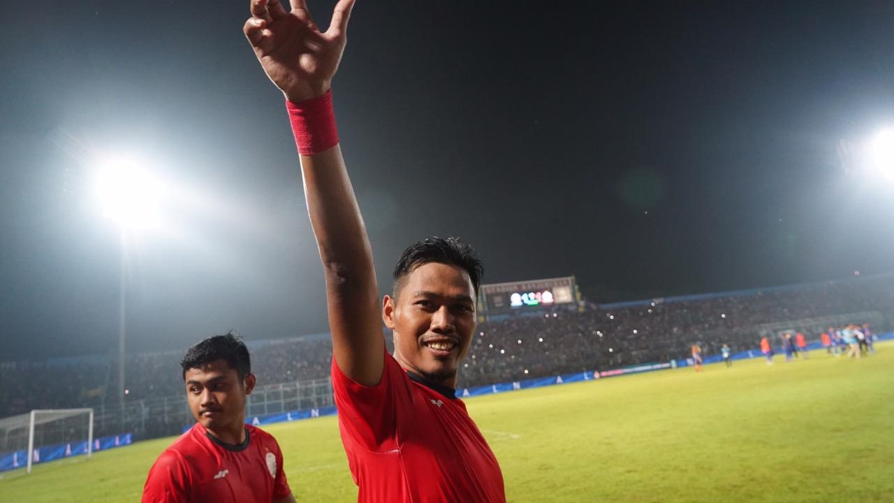 Persija Jakarta, Tony Sucipto, Cover
