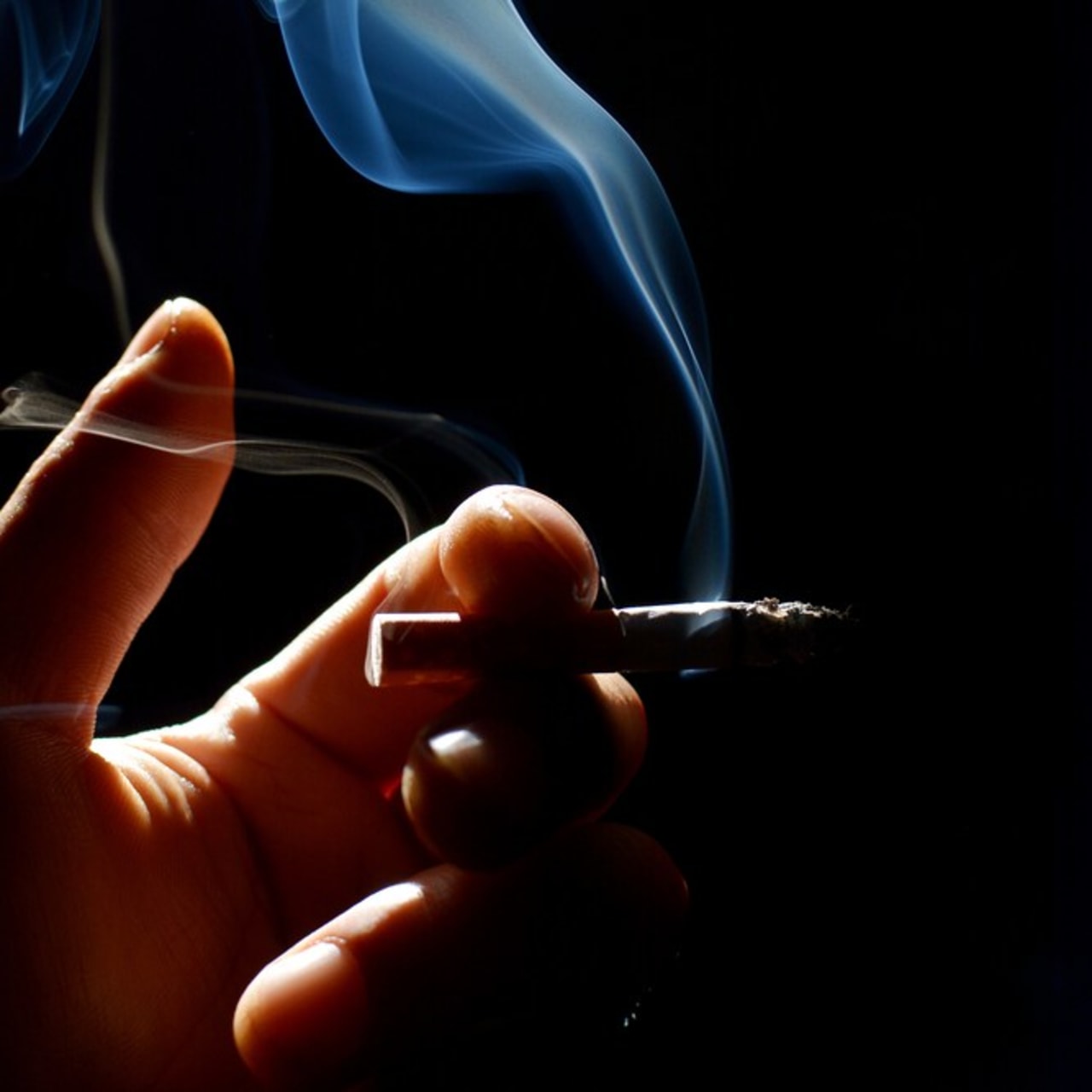 SQUARE, Ilustrasi merokok