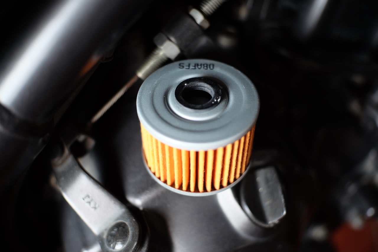 Ilustrasi filter oli sepeda motor