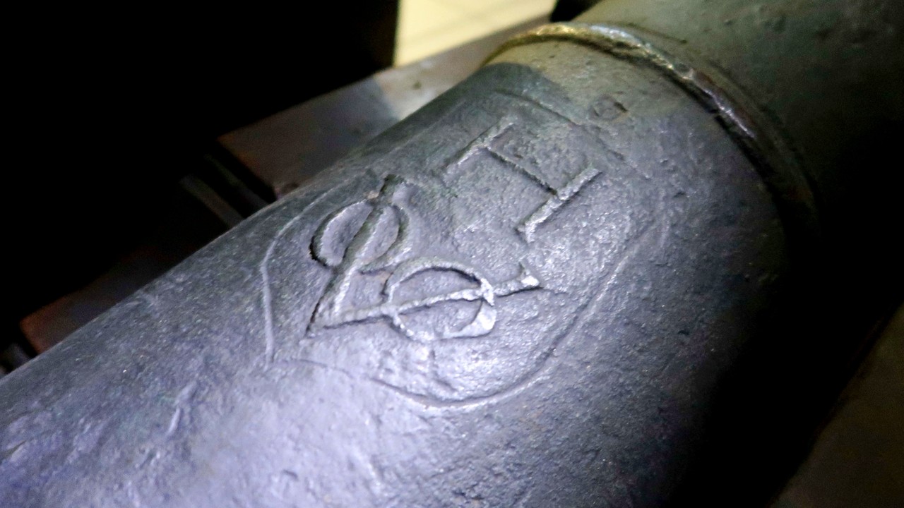 Kumplus- Menelusuri Jejak Yahudi - VOC