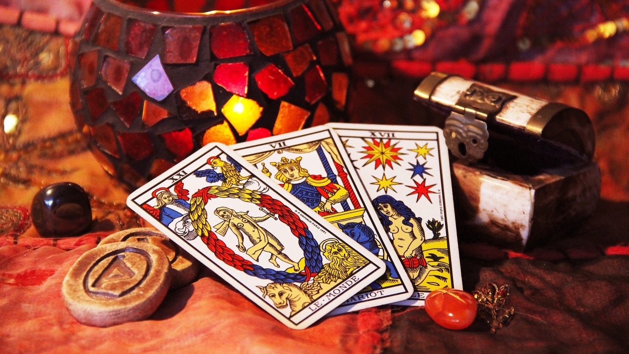 Kumplus- Ramalan Tarot