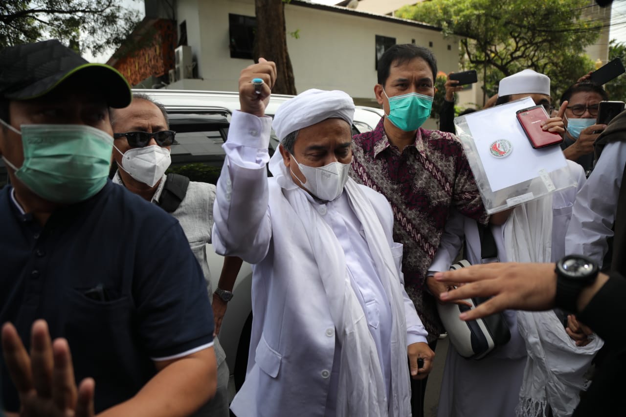 Habib Rizieq Syihab saat tiba di Polda Metro Jaya