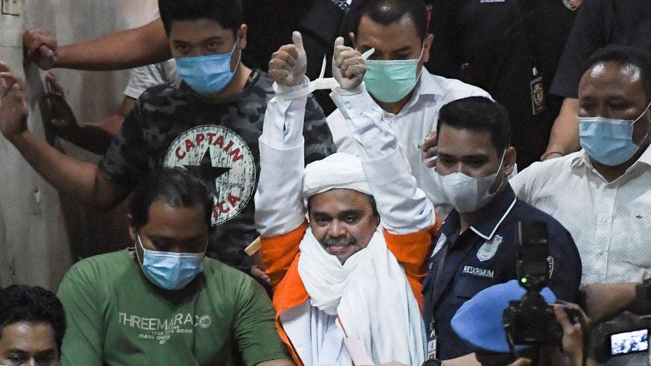 Habib Rizieq di mobil tahanan