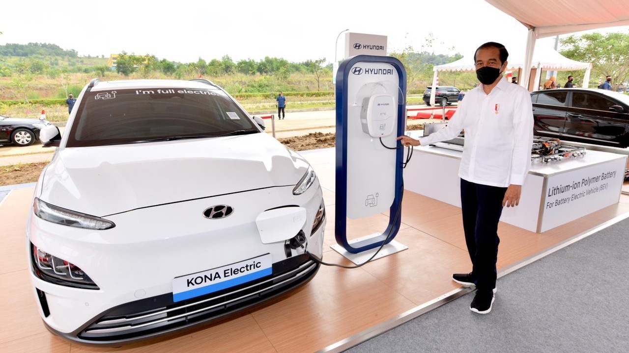Jokowi saat Groundbreaking Pabrik Baterai Kendaraan Listrik