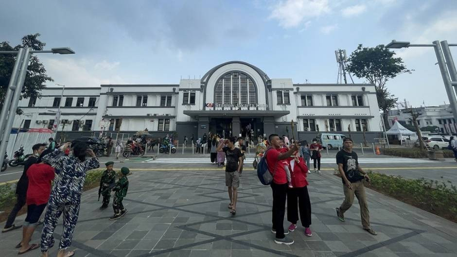 kumplus- Opini Adriansyah Yasin