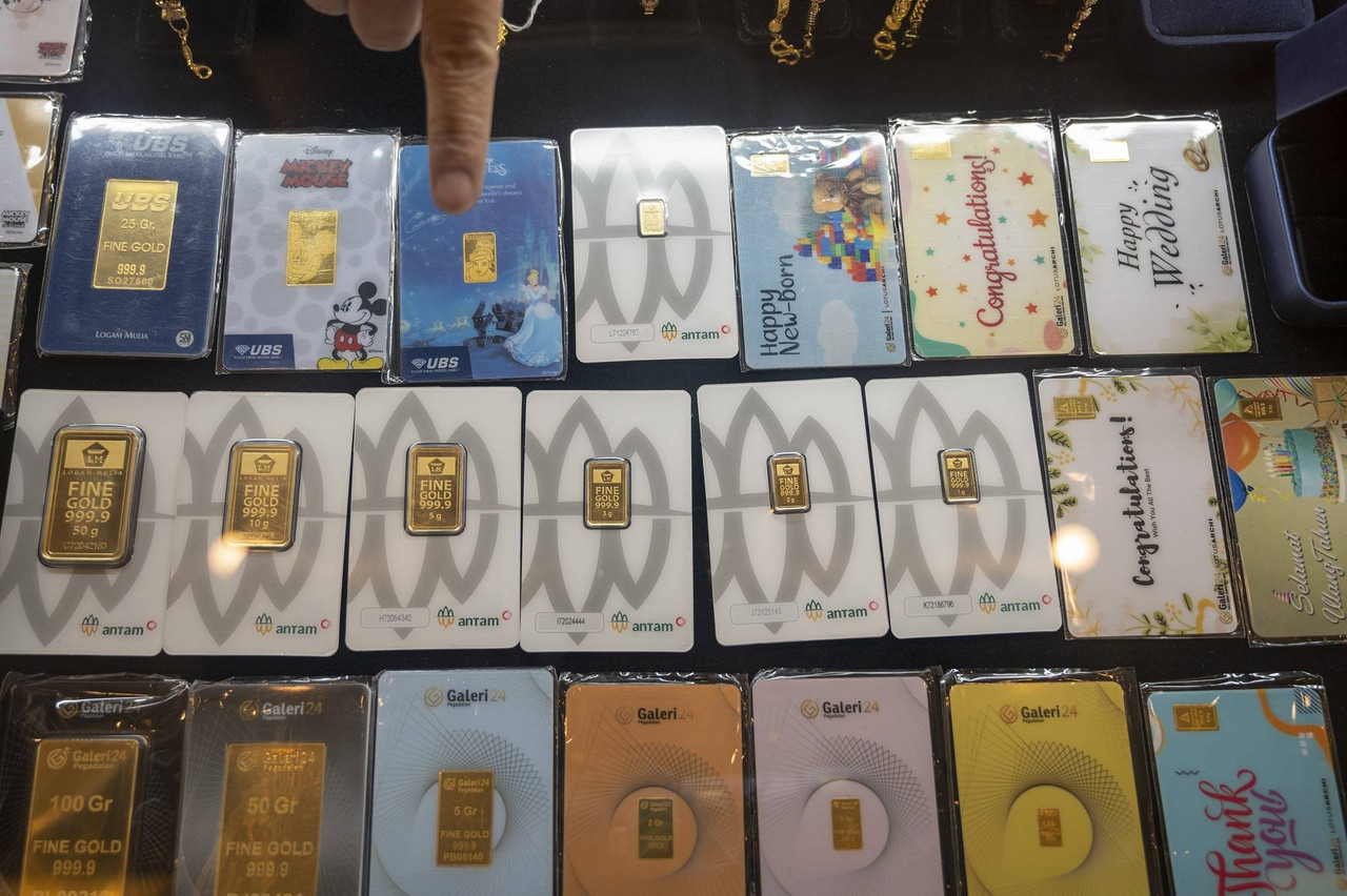 Harga Emas Pegadaian Turun