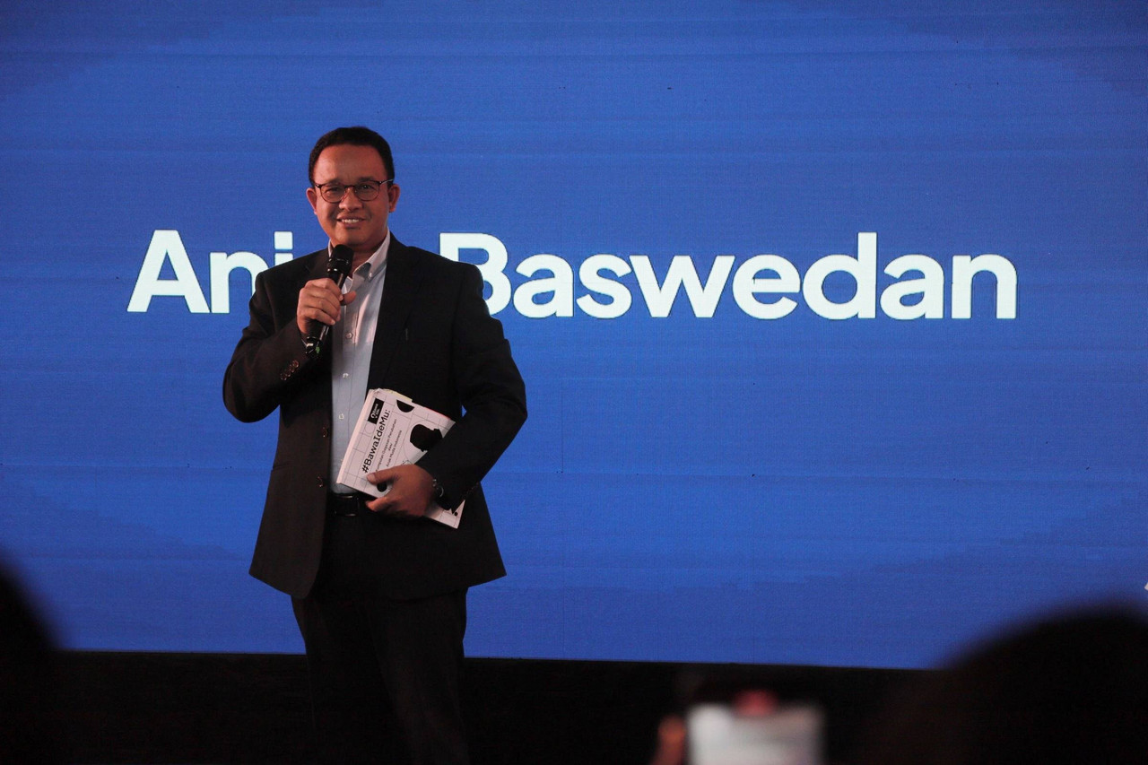 Anies Baswedan menjadi pembicara dalam program Bawa Ide