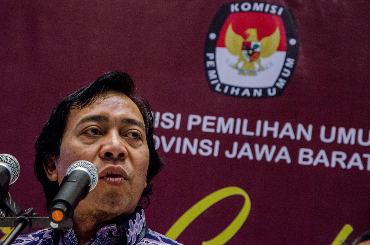 Komeng daftar bacaleg DPD RI dapil Jabar