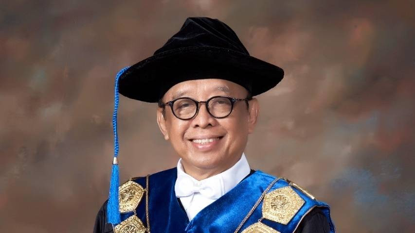 Rektor Universitas Pancasila, Prof. Dr. Edie Toet Hendratno