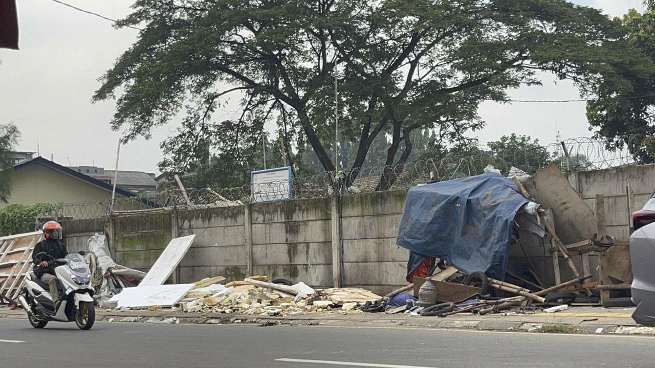 Suasana Lahan BMKG Usai Pembongkaran Posko GRIB