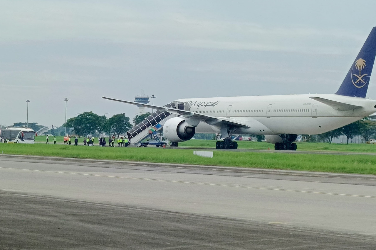 Saudia Airlines mendarat darurat di Bandara Kualanamu