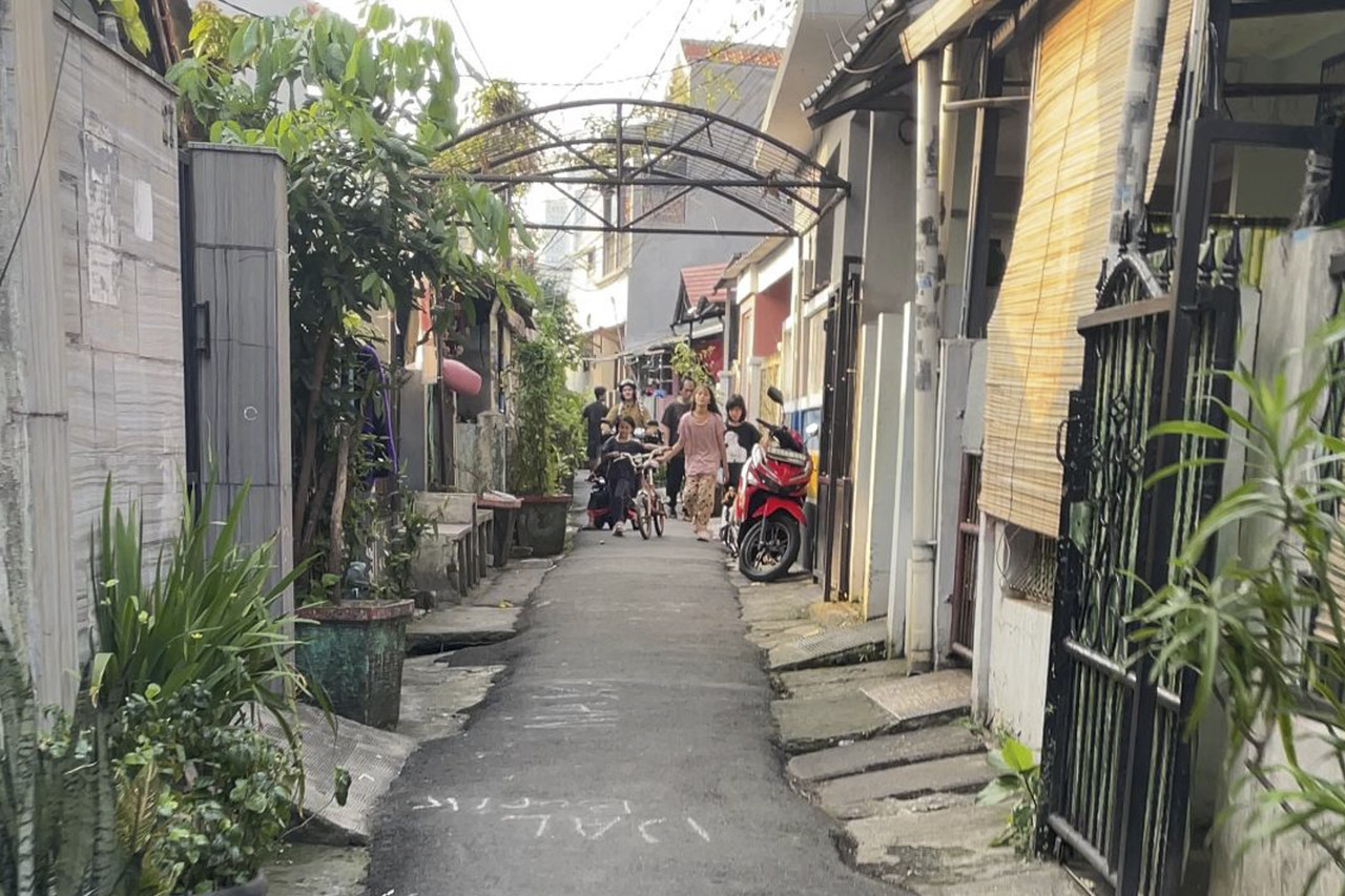 Perjalanan tim kumparan mencari kos termurah di Pasar Minggu