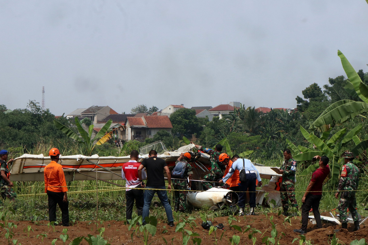 Pesawat latih jatuh di Bogor