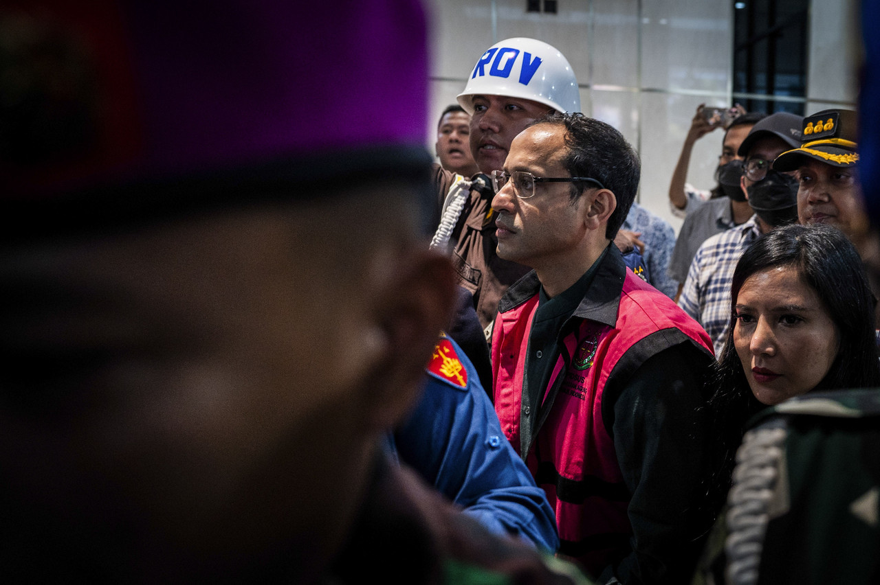 Nadiem Makarim usai pemeriksaan di Jampidsus