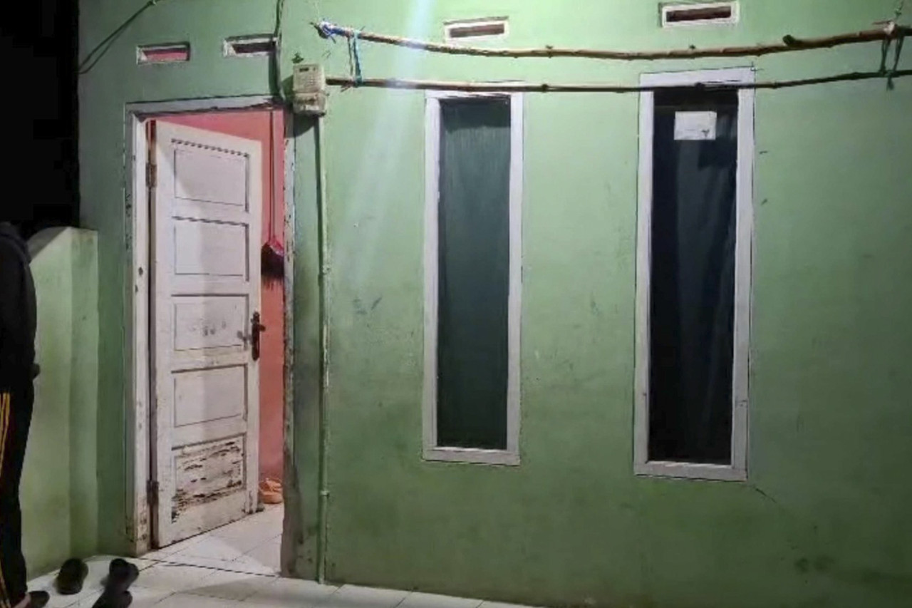 Emalia saat ditemui di rumah kontrakannya