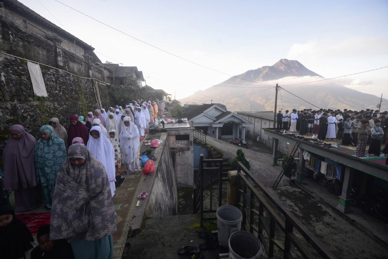 Shalat Idul Adha warga lereng Gunung Merbabu