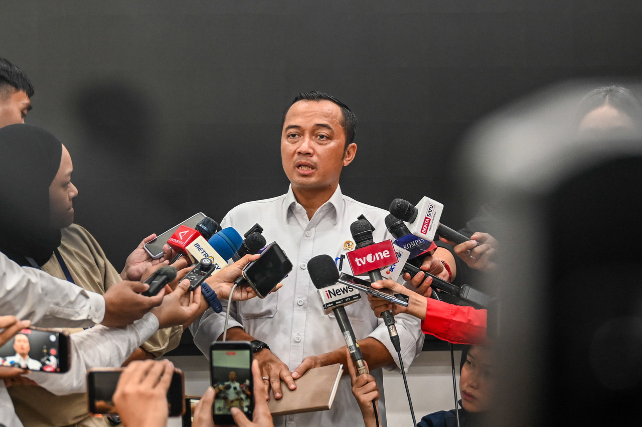 Mensesneg sampaikan keterangan pers