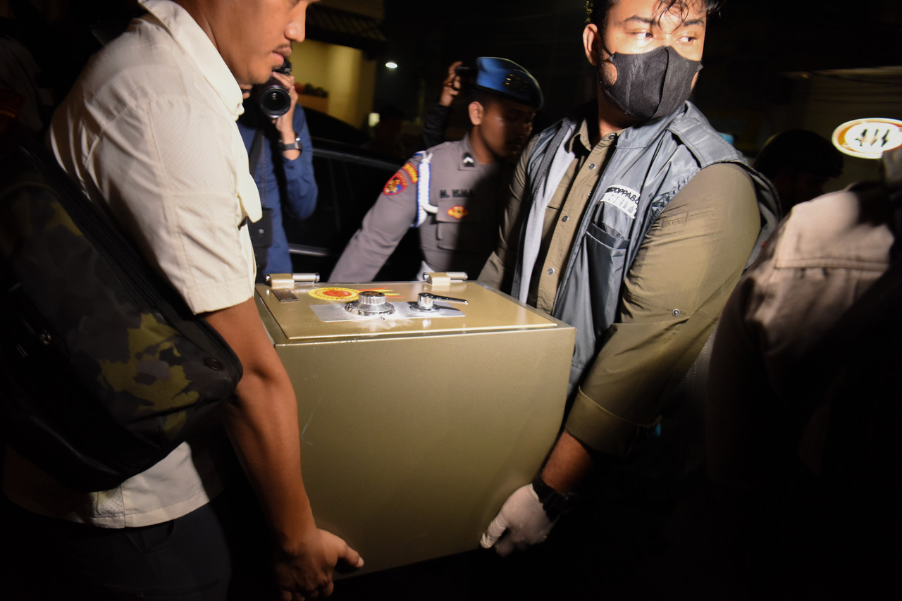 barang bukti penggeledahan kafe di Cipete