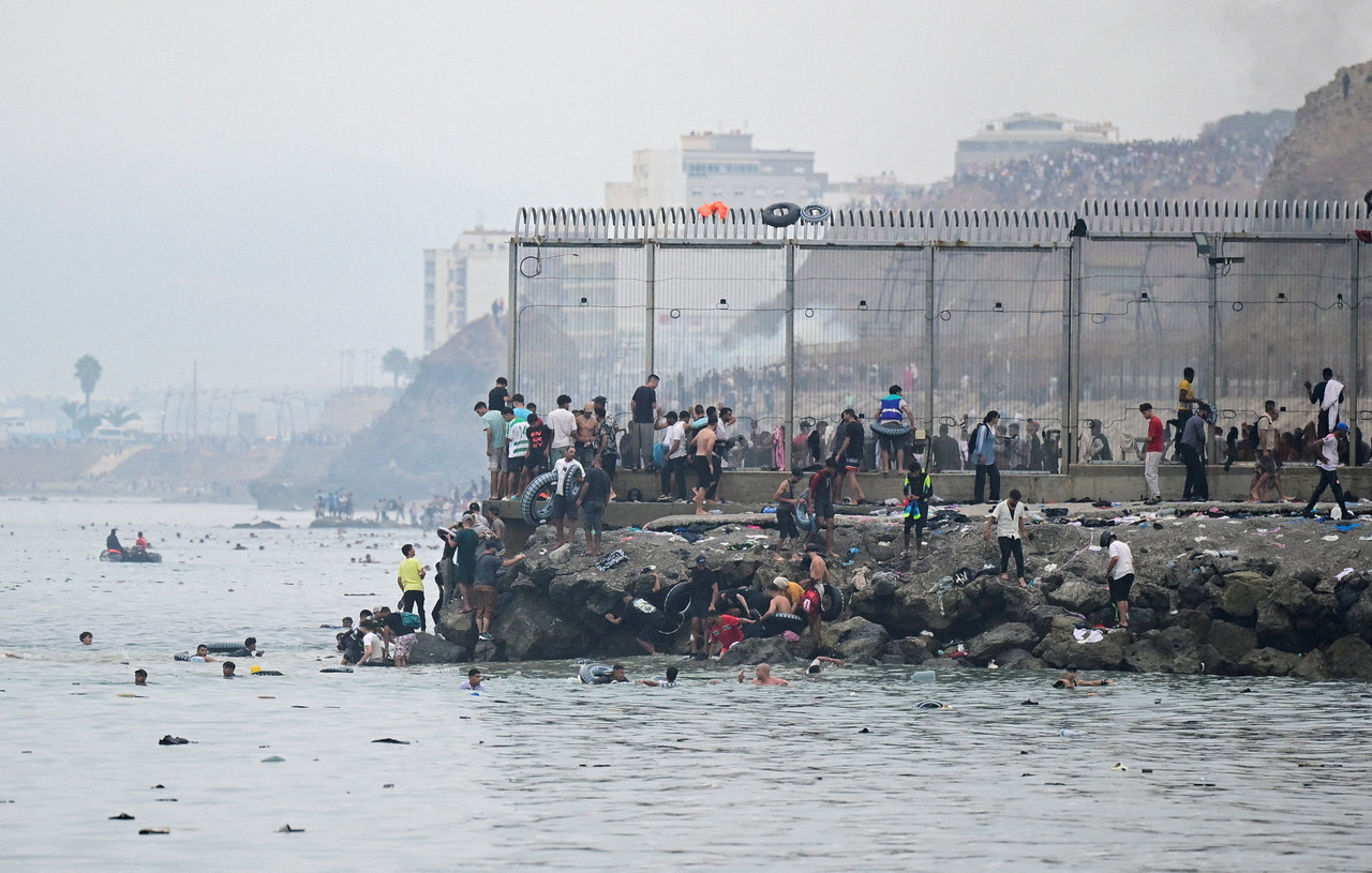 Imigran Maroko ke Ceuta, Spanyol